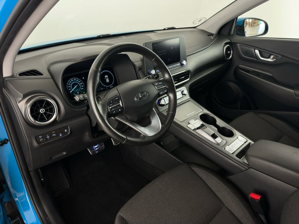 Hyundai Kona 39 EV Essential 5d