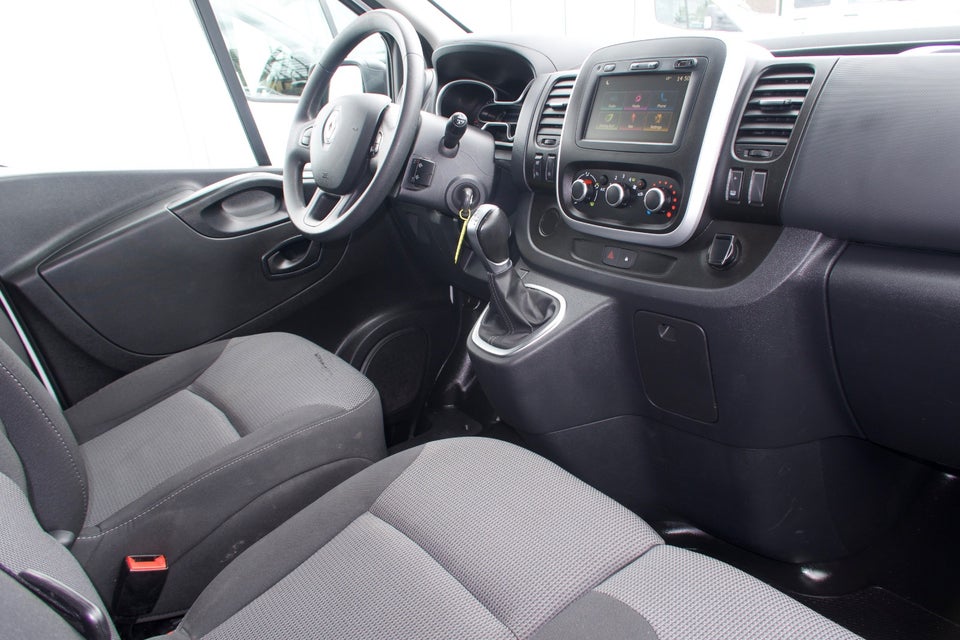 Renault Trafic T29 2,0 dCi 145 L1H1 EDC