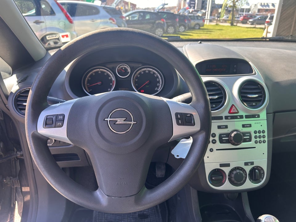 Opel Corsa 1,2 16V Cosmo 5d