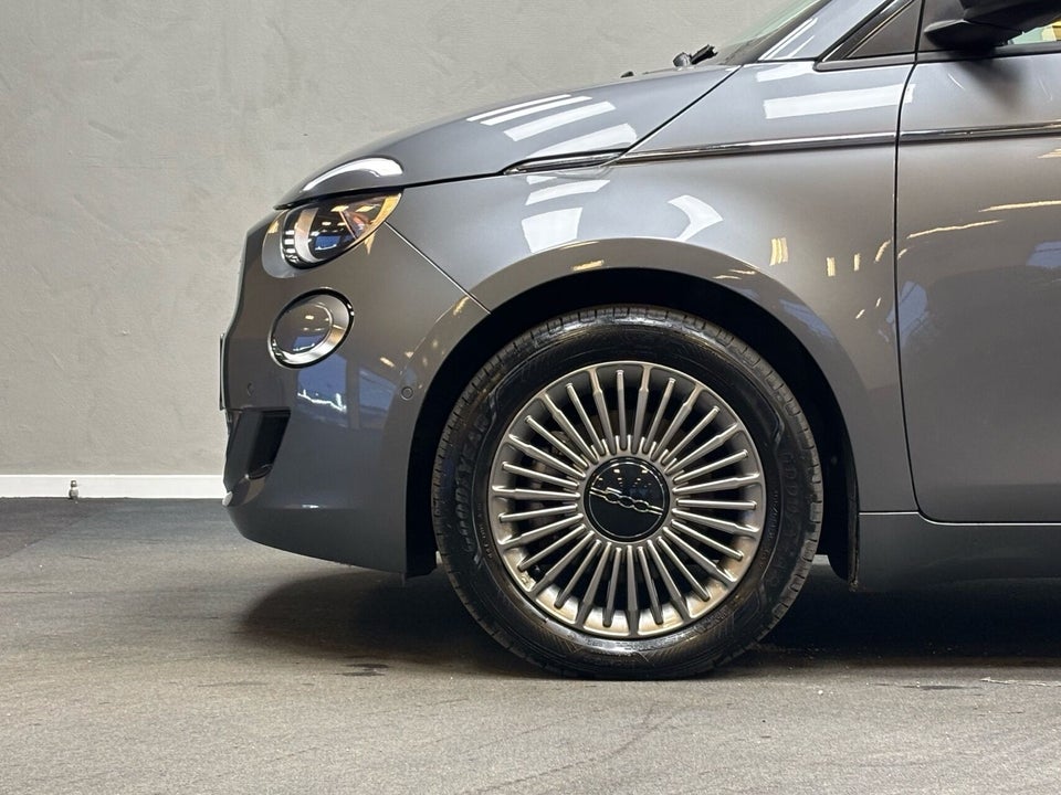 Fiat 500e 42 Icon Cabrio 2d