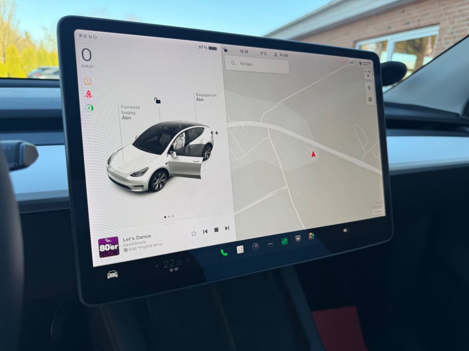 Tesla Model Y Long Range AWD 5d