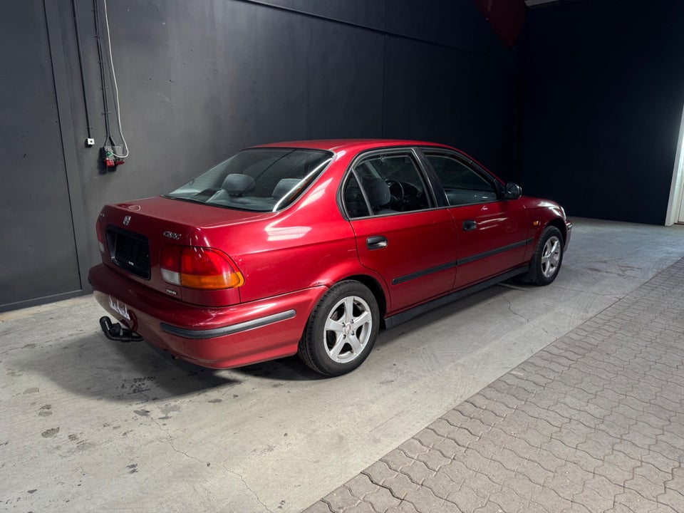 Honda Civic 1,4i S 4d