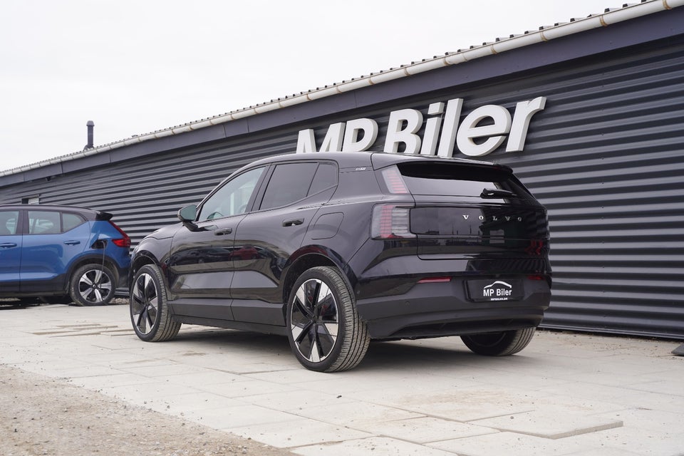 Volvo EX30 Extended Range Ultra 5d