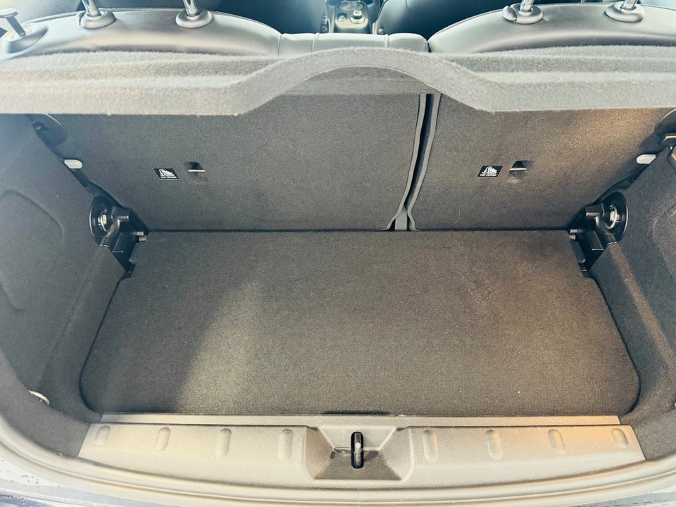 MINI Cooper SE Mosaert Edition 3d