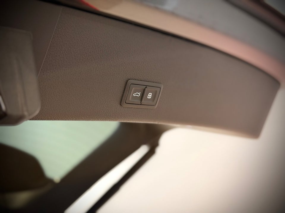 Audi e-tron S quattro 5d