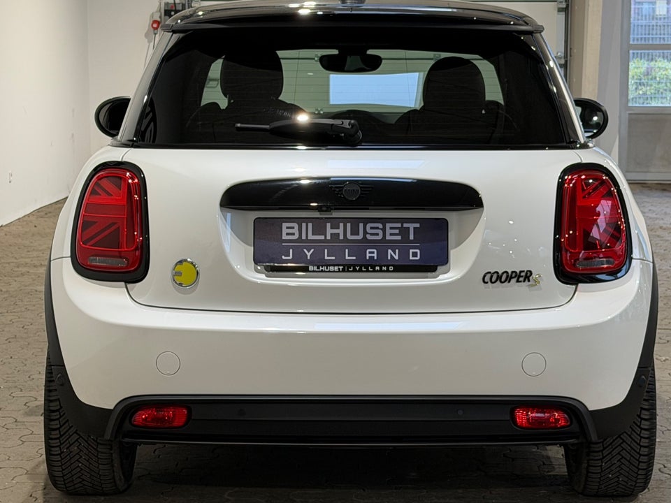 MINI Cooper SE Camden Edition 3d