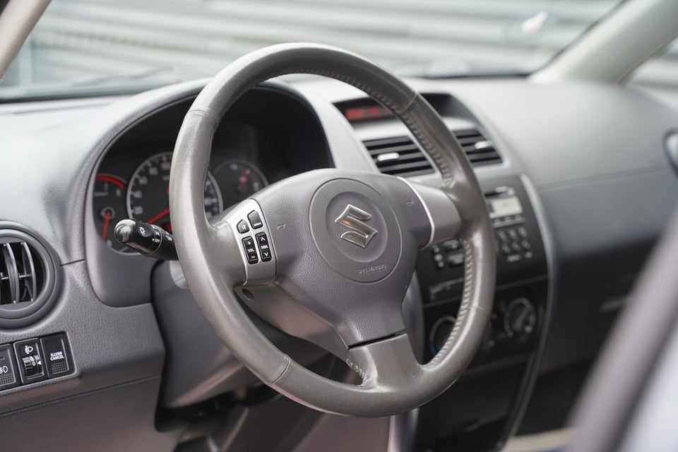 Suzuki SX4 1,6 GL-J 4d