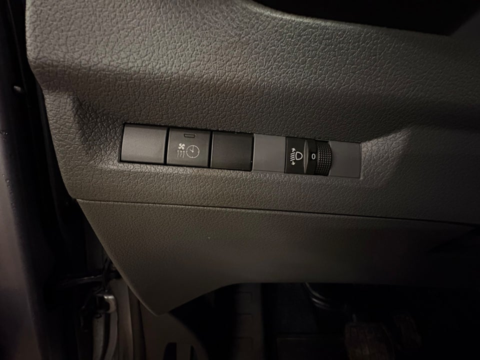 Peugeot Expert 2,0 BlueHDi 144 L3 Premium EAT8 Van