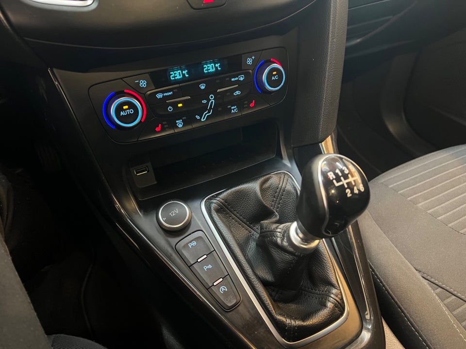 Ford Focus 1,0 SCTi 125 Titanium stc. 5d