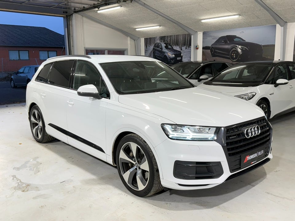 Audi Q7 3,0 TDi 272 S-line quattro Tiptr. 7prs 5d