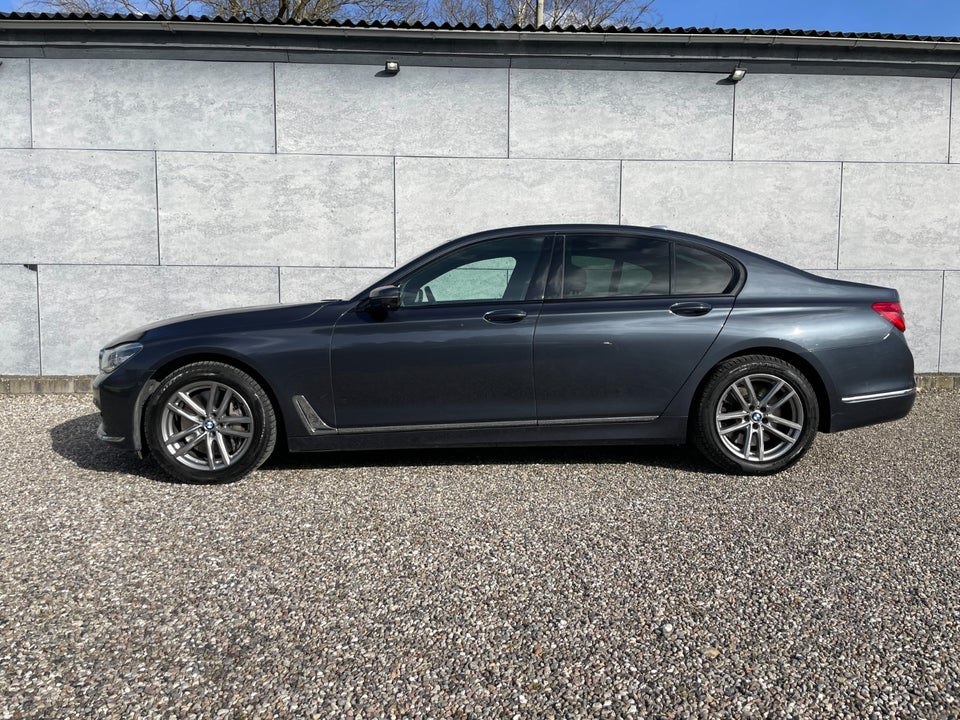 BMW 750i 4,4 xDrive aut. 4d