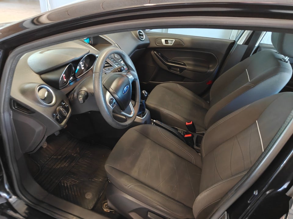 Ford Fiesta 1,0 65 Titanium 5d