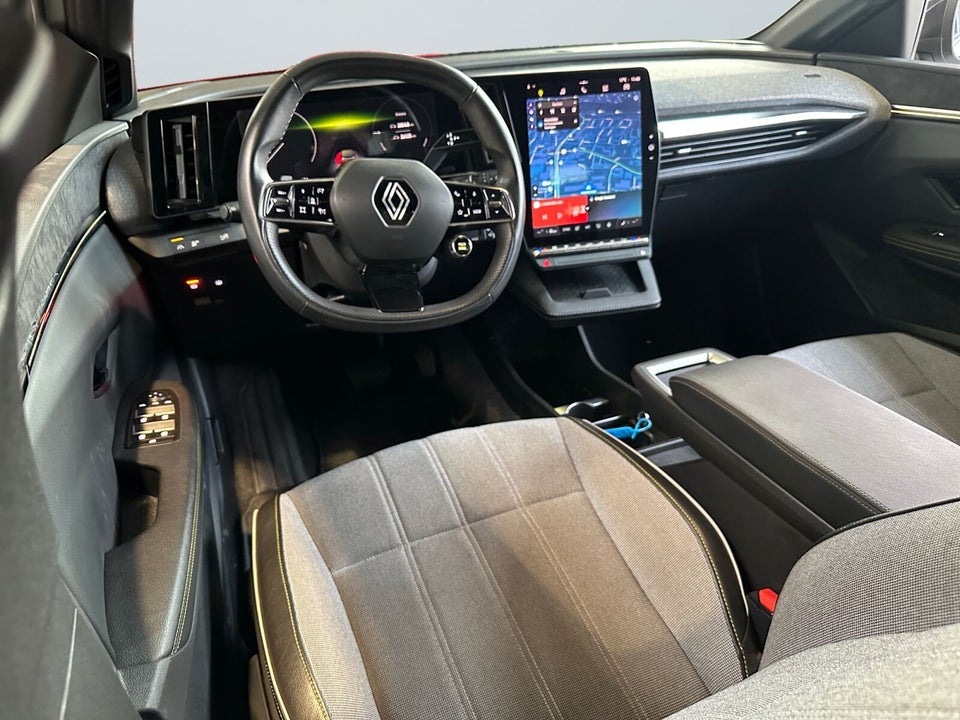 Renault Megane E-Tech 60 Techno 5d