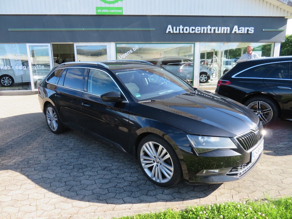 Skoda Superb 2,0 TDi 190 Style Combi DSG 5d