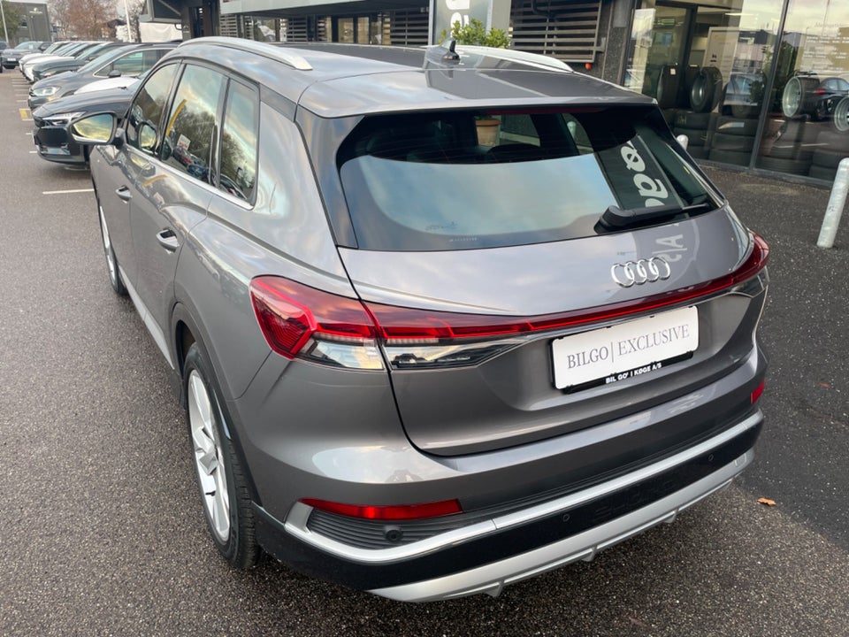 Audi Q4 e-tron 40 S-line 5d