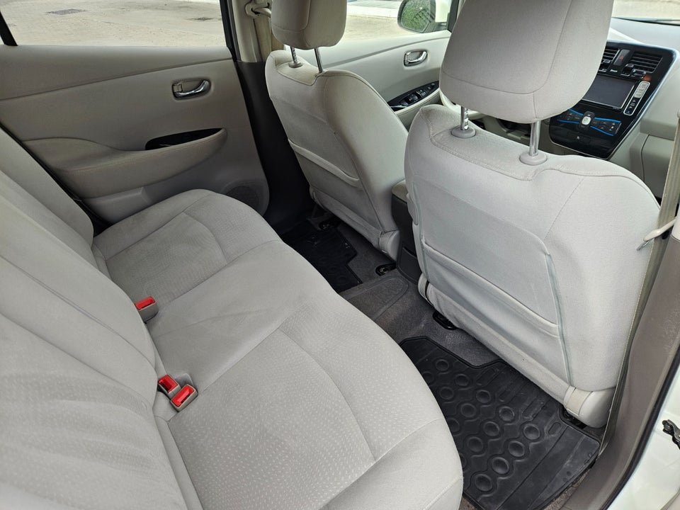 Nissan Leaf 24 5d