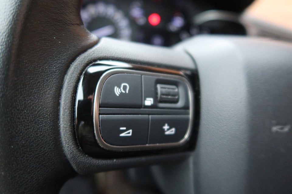 Citroën C3 1,2 PureTech 83 Shine Sport 5d