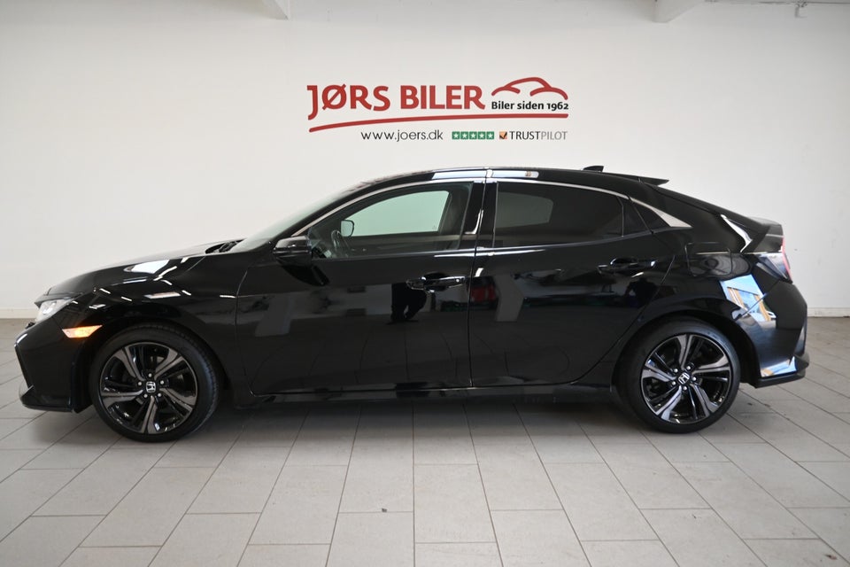 Honda Civic 1,0 VTEC Turbo Elegance 5d