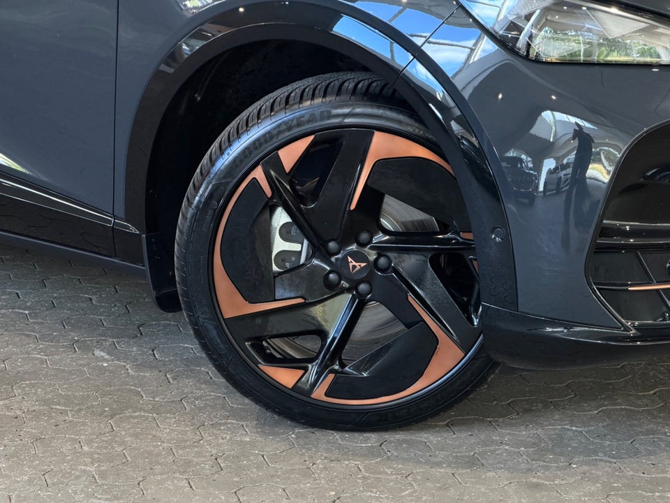 Cupra Tavascan 77 Adrenaline 5d