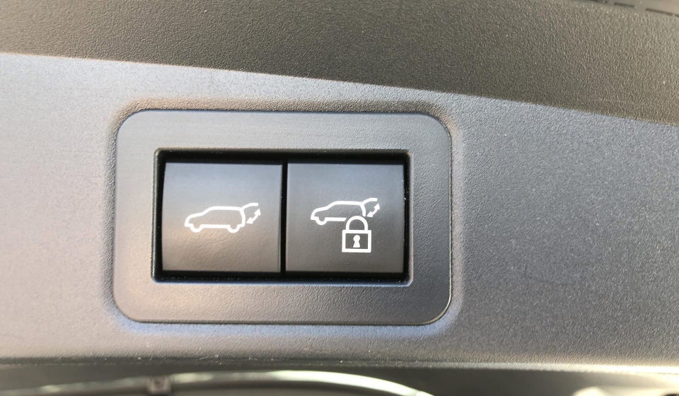 Toyota Corolla 1,8 Hybrid Style Touring Sports e-CVT 5d