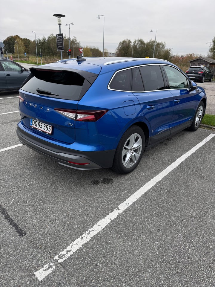 Skoda Enyaq 60 iV Plus 5d