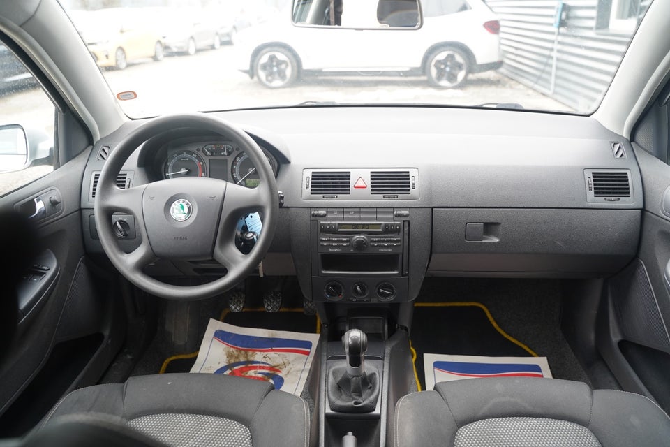 Skoda Fabia 1,2 12V Ambiente 5d