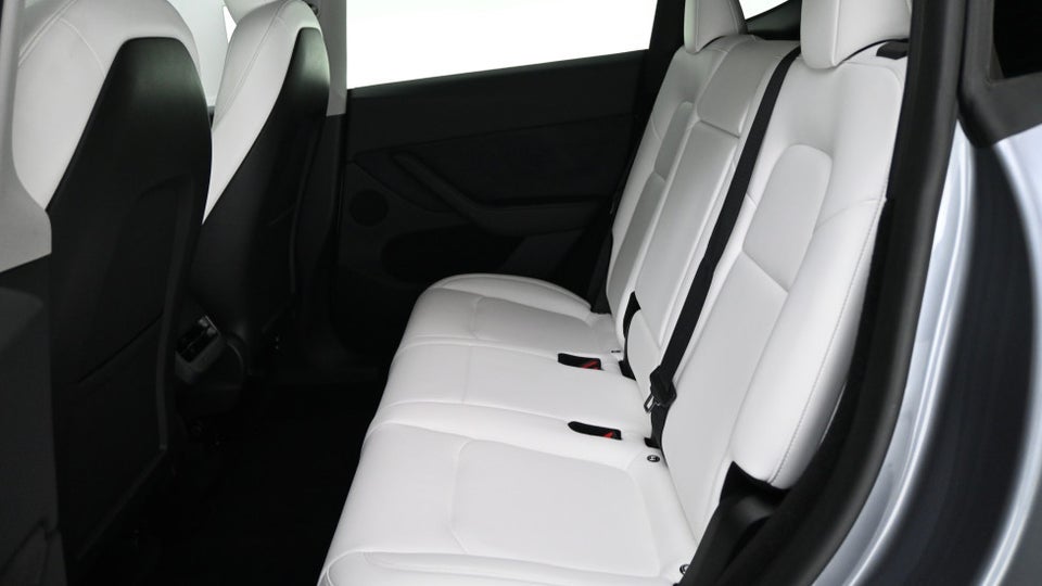 Tesla Model Y Long Range AWD 5d