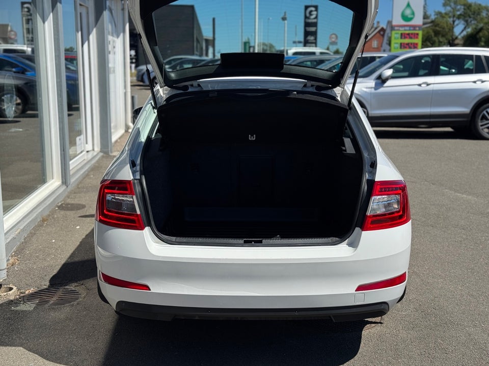 Skoda Octavia 1,4 TSi 140 Elegance 5d