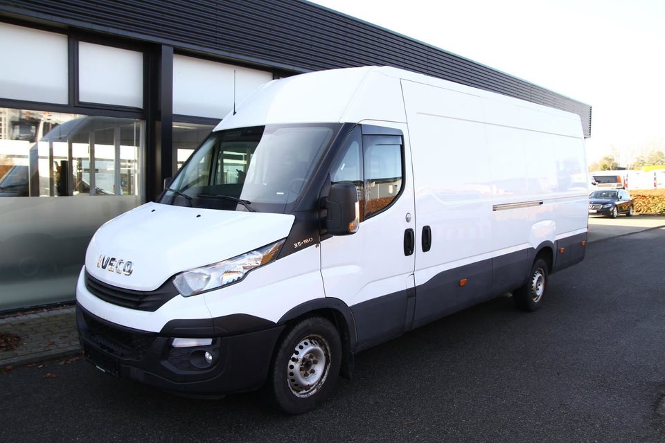 Iveco Daily 2,3 35S16 16m³ Van