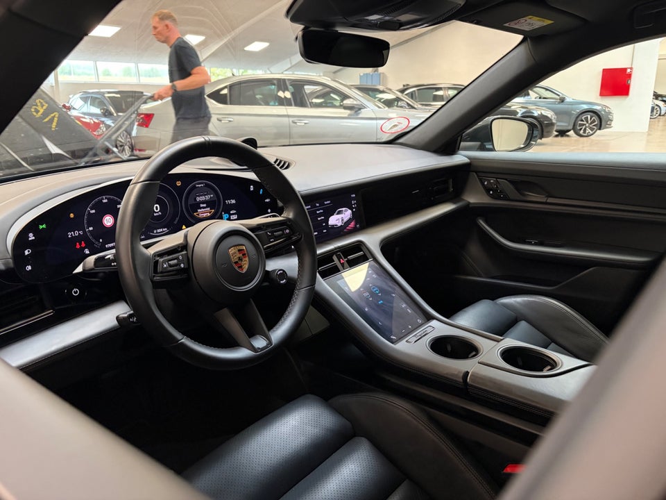 Porsche Taycan 4S Performance+ 4d