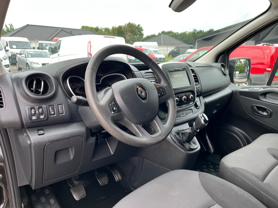 Renault Trafic T29 2,0 dCi 120 L2H1