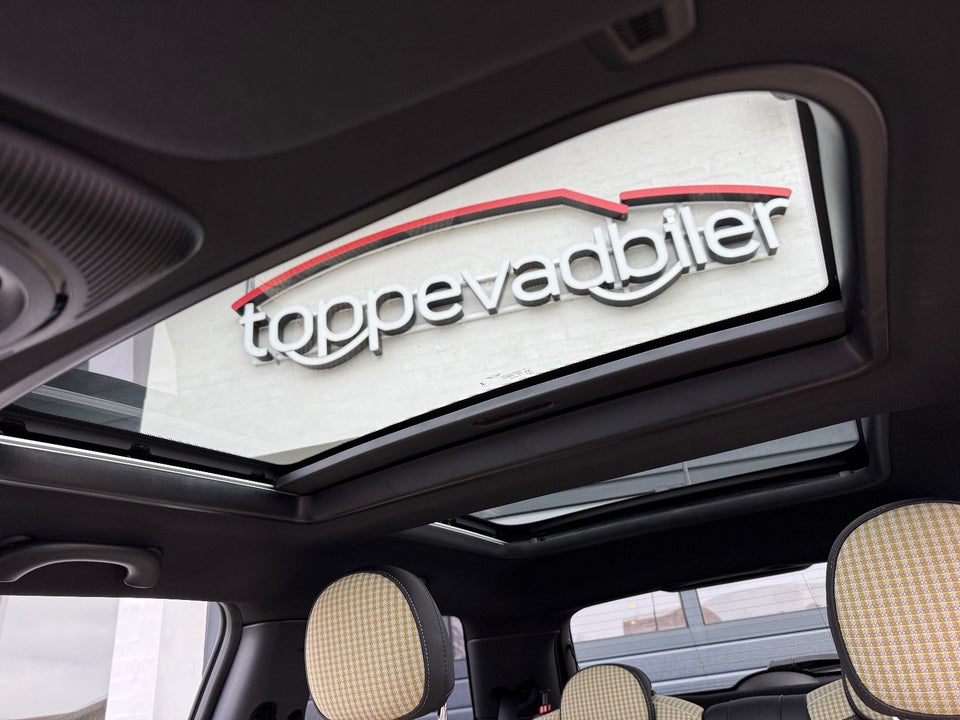 MINI Cooper SE Resolute Edition 3d