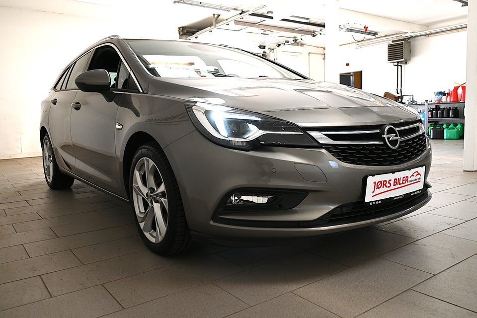 Opel Astra 1,6 CDTi 136 Dynamic Sports Tourer 5d