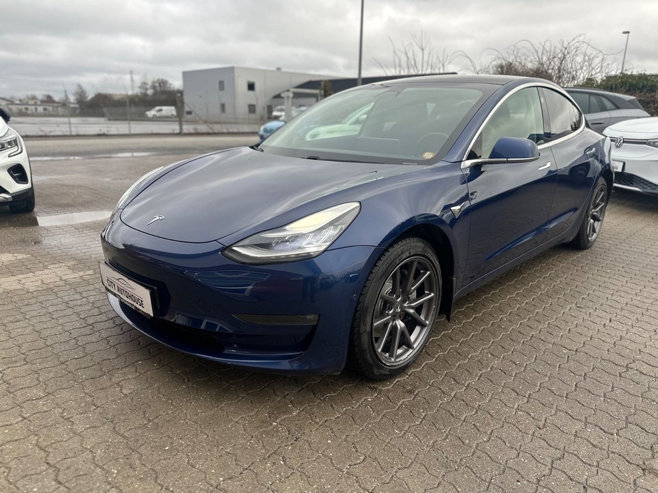 Tesla Model 3 Long Range AWD 4d