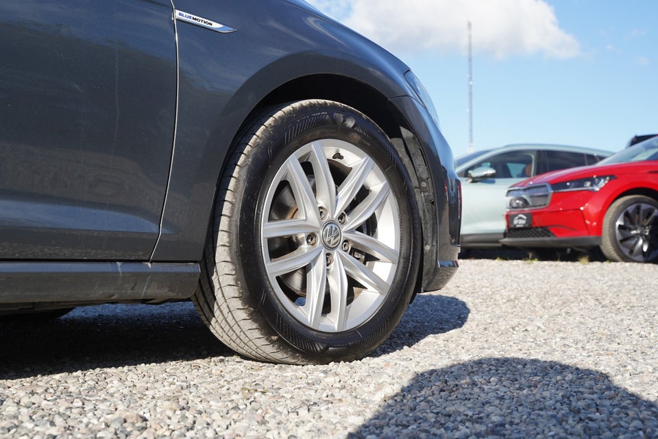 VW Golf VII 1,5 TSi 130 Comfortline DSG 5d