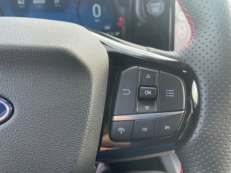 Ford Puma 1,0 EcoBoost mHEV ST-Line X 5d