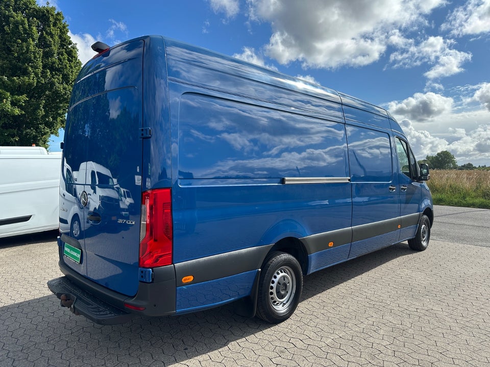 Mercedes Sprinter 317 2,0 CDi A4 Kassevogn aut. RWD