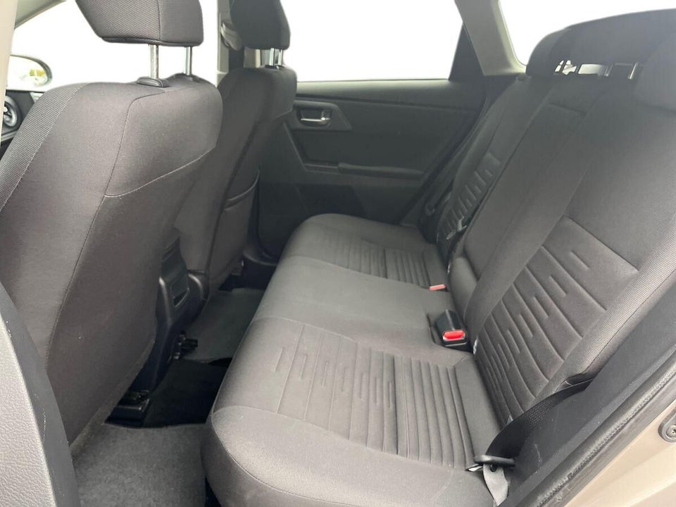 Toyota Auris 1,8 Hybrid H2 Comfort Touring Sports CVT 5d