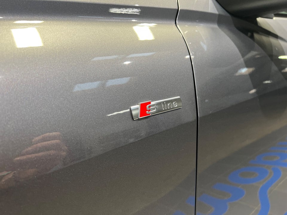 Audi Q4 e-tron 45 S-line 5d