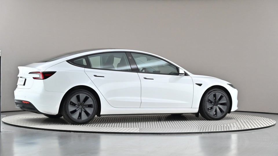 Tesla Model 3 RWD 4d