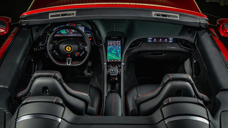 Ferrari Roma 3,9 Spider DCT 2d