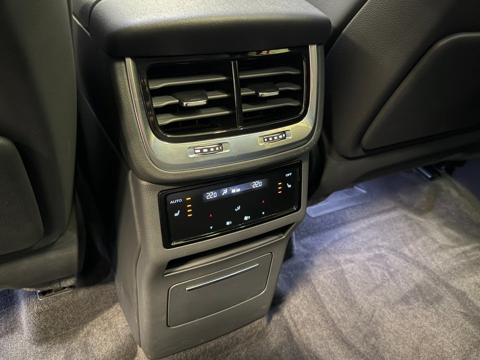 Hongqi E-HS9 84 Comfort 5d