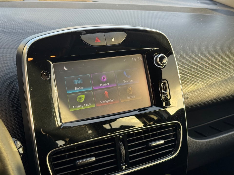 Renault Clio IV 1,5 dCi 90 Zen Sport Tourer 5d