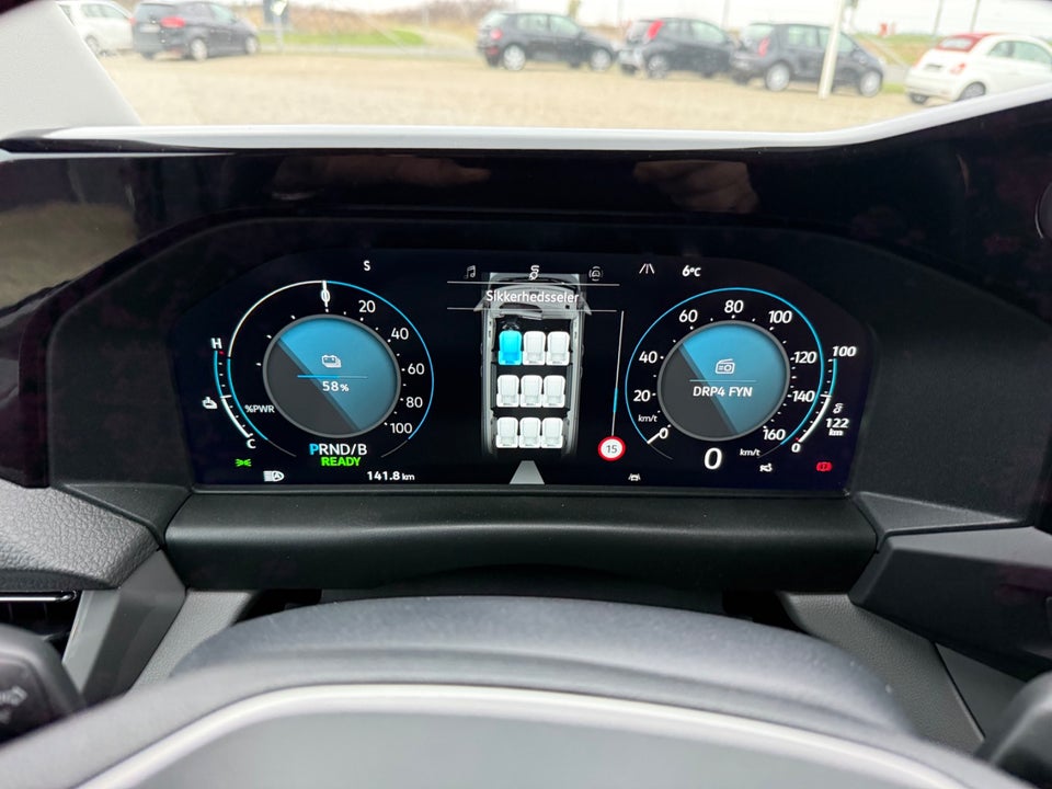 VW e-Caravelle Life LWB