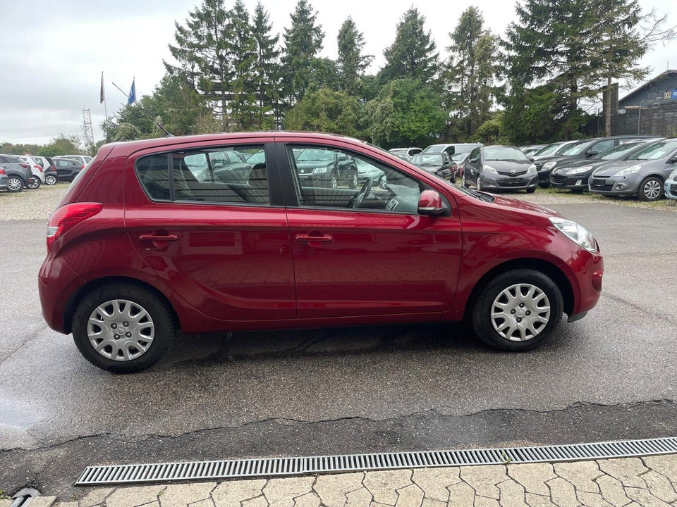 Hyundai i20 1,25 Classic 5d