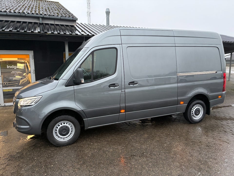 Mercedes Sprinter 319 3,0 CDi A2 Kassevogn aut. RWD