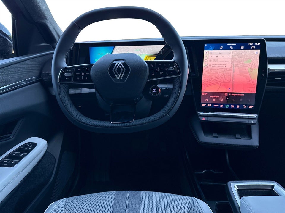 Renault Scenic E-Tech 87 Iconic 5d