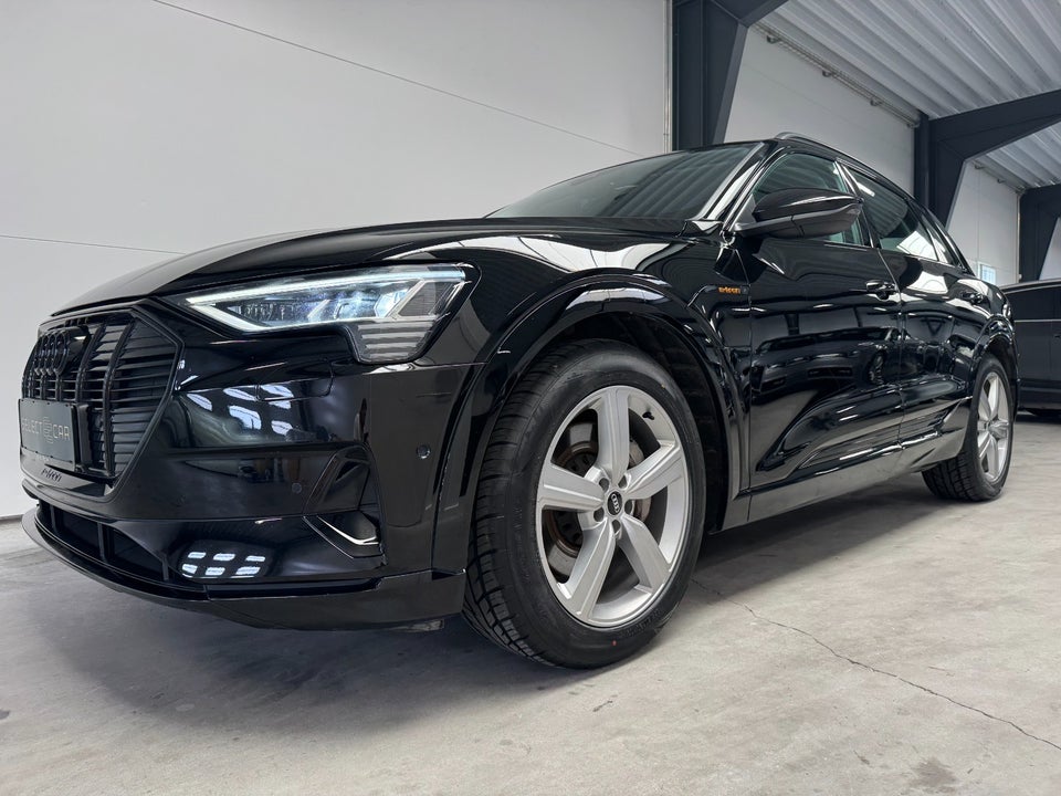Audi e-tron 55 quattro 5d