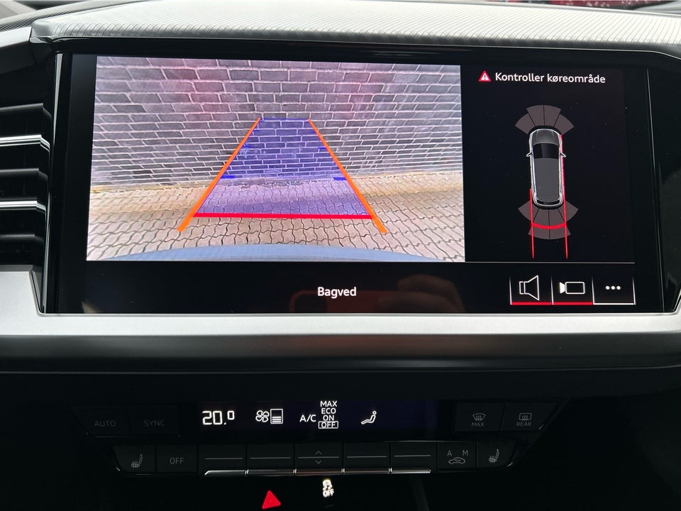 Audi Q4 e-tron 45 S-line quattro 5d