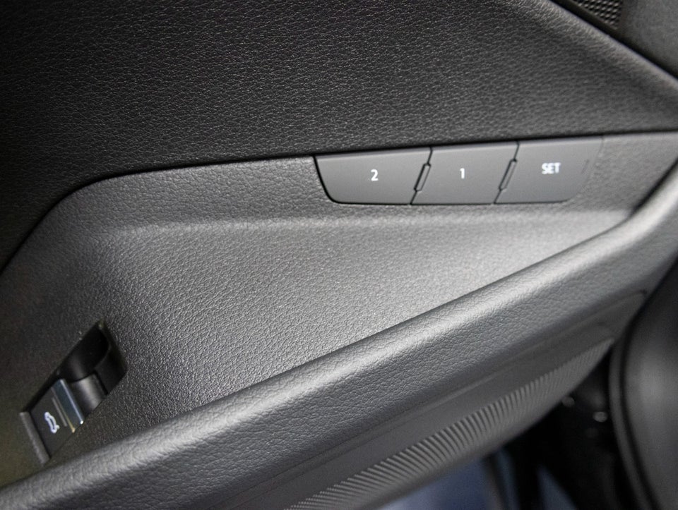 Audi e-tron 55 S-line quattro 5d